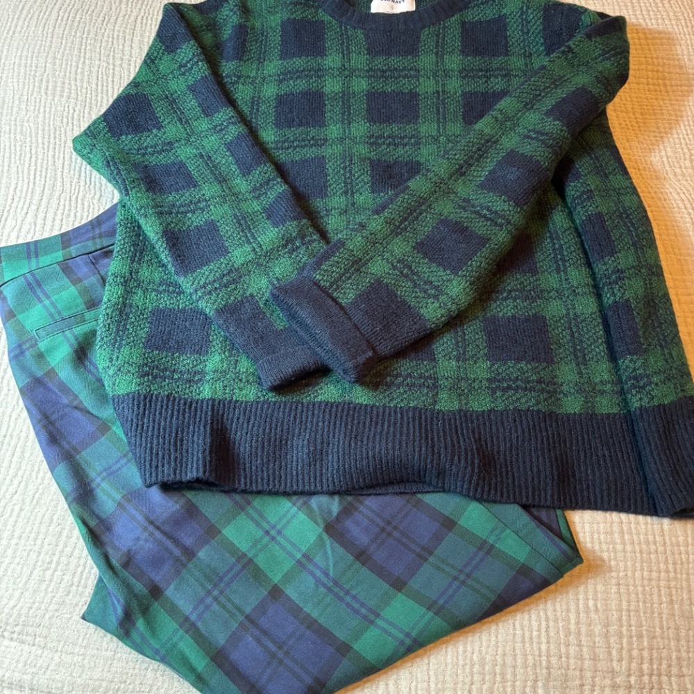 Old Navy Pants & Sweater SET Sz XL & 12